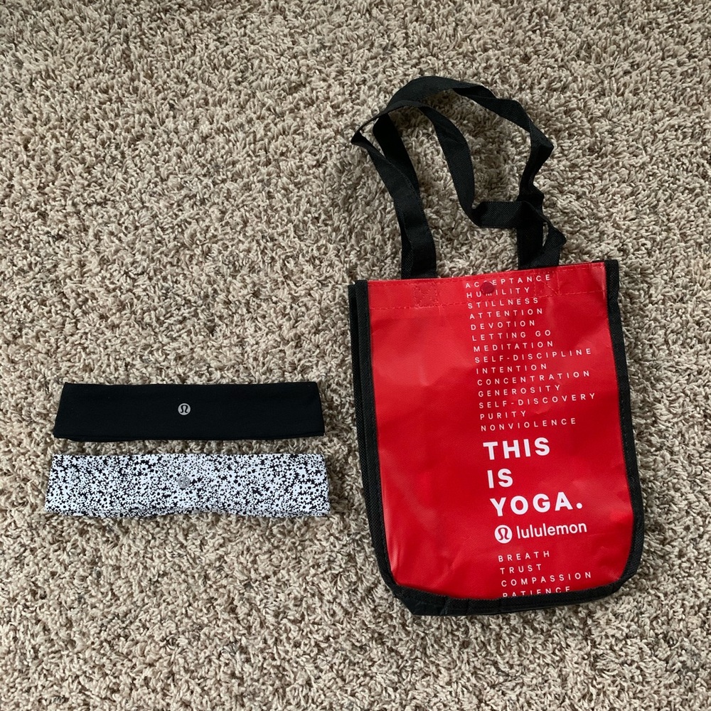 2 Lululemon Headbands + a Reusable Lululemon Bag